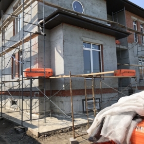 Нанесение ремонтной шпаклевки Ceresit CT 29