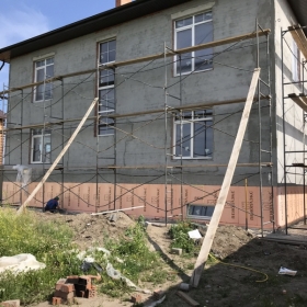 Нанесение ремонтной шпаклевки Ceresit CT 29