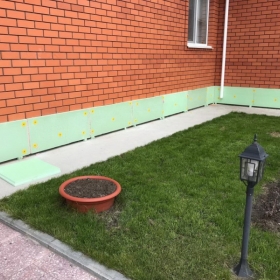 Приклейка утеплителя