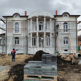 Нанесение декоративной штукатурки Cerest CT 174