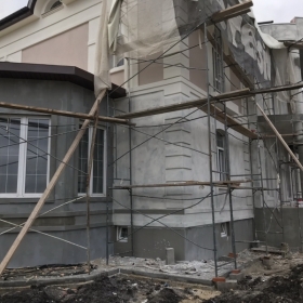 Нанесение декоративной штукатурки Cerest CT 174