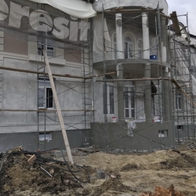 Нанесение декоративной штукатурки Cerest CT 174